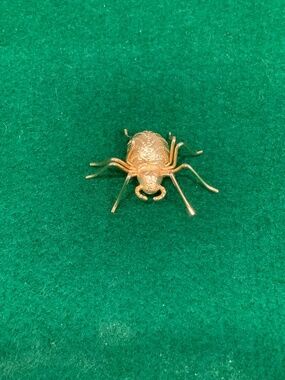 Vintage Gold Tone Spider Brooch / Pin